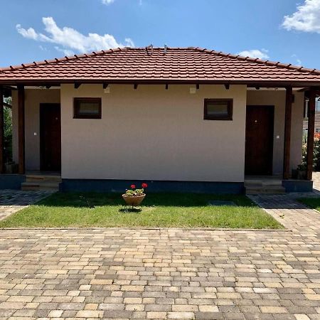 Konak Nestor Bungalows Skopje Exterior photo