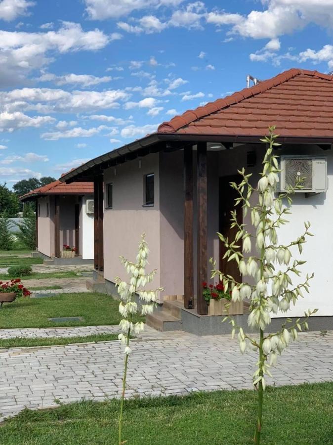 Konak Nestor Bungalows Skopje Exterior photo