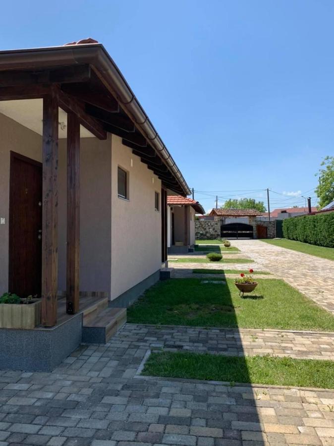 Konak Nestor Bungalows Skopje Exterior photo