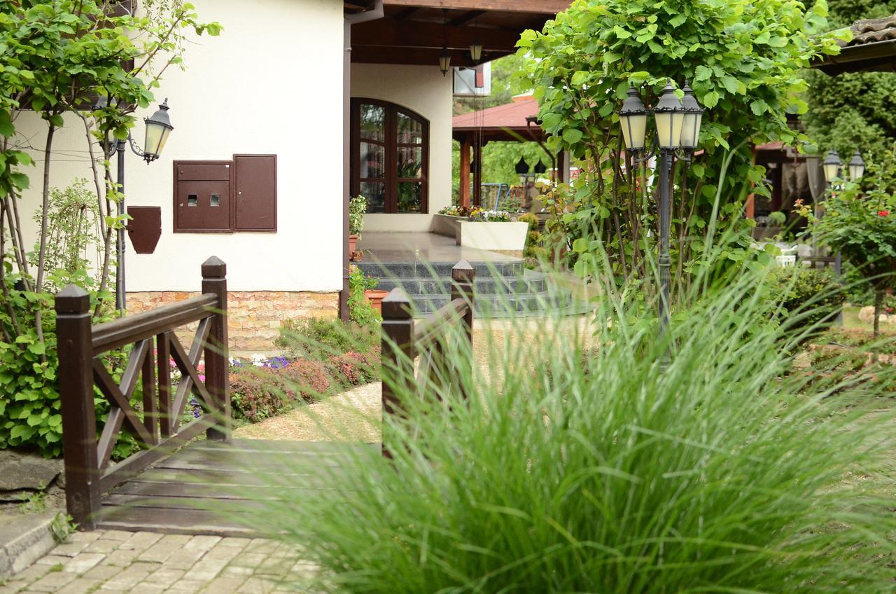 Konak Nestor Bungalows Skopje Exterior photo